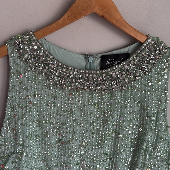 MAC DUGGAL Sequined Sleeveless Embellished Neckline Gown 12 - Picture 7 of 14